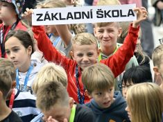 Od šikany po digitální chaos: Jak školy v Praze 10 budují prostředí, kde se děti mohou nadechnout