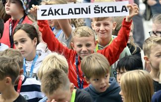 Od šikany po digitální chaos: Jak školy v Praze 10 budují prostředí, kde se děti mohou nadechnout