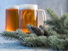 Jak pít o Vánocích a neprobudit se s úzkostí: Tyhle drinky jsou nejmenší zlo