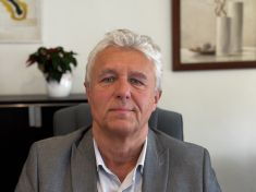 Migréna je horší než cukrovka. Neurolog vysvětluje, proč je čas zbavit se mýtů