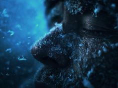 Bílá smrt: Co se děje v těle, když teplota klesne pod bod přežití a mozek začne vypínat rozum