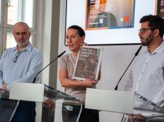 Když odchod nestačí. Praha otevírá dveře těm, kdo utíkají z domova