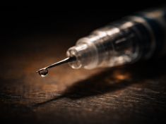 Ozempic vám vezme hlad. A zpomalí celé trávení. Temná stránka hubnoucích injekcí