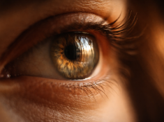 Trip místo antidepresiv? Psychedelika přepisují léčbu deprese i úzkostí. Revoluce, nebo jen přání věřit?