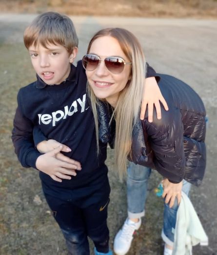 d918f5c4 293d 44a4 a1a3 fe3ea0c8bc5a