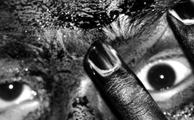 Luciferův efekt: Zlo nepotřebuje psychopaty. Stačí správné podmínky