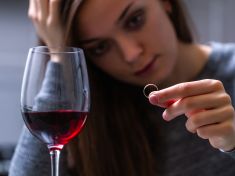 Jednou podvedl, podvede znovu. Věda má pro romantické iluze špatné zprávy