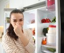 Pořád se vám kazí mléko? Tyto potraviny nikdy nenechávejte ve dveřích lednice