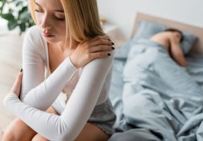 Třicetivteřinová tragédie a zabiják manželství. Stud, rychlost a mýtus o pořádném chlapovi