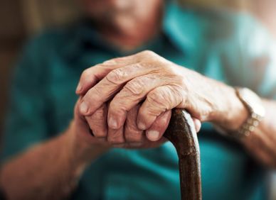 České stáří bez iluzí: S věkem roste riziko deprese i sebevraždy
