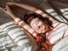 Čtyři hodiny spánku a dost? Vzácná genetická mutace mění pravidla hry