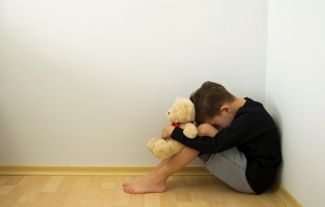 Výchovný pohlavek neexistuje. Ale pomůže zákaz fyzických trestů?