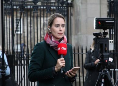 Smrt zakladatele CNN připomněla dobu, kdy televize určovala svět