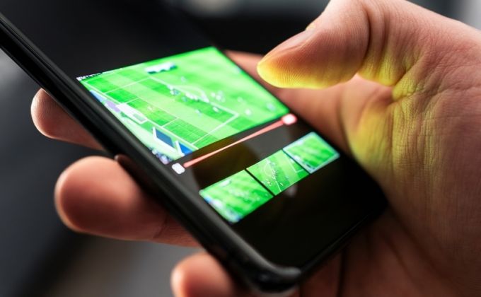Fotbal na výšku i „cyp v Beskydech“: Jak nás vlastní úhel pohledu omezuje