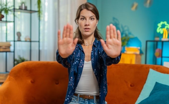 Jednoduchý test, který odhalí tyrana: Řekněte jediné slovo a počkejte na reakci