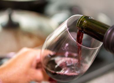 Čeho je moc, toho je příliš: Proč se játra někdy neuzdraví ani po vysazení alkoholu