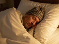 Spánek v chladu? Srdce vám poděkuje. A ideální teplota možná překvapí