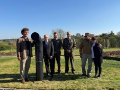 Básně, písně nebo vzpomínky přeživších žen. V Lidicích vyrostl Poesiomat