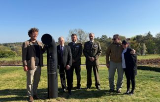 Básně, písně nebo vzpomínky přeživších žen. V Lidicích vyrostl Poesiomat