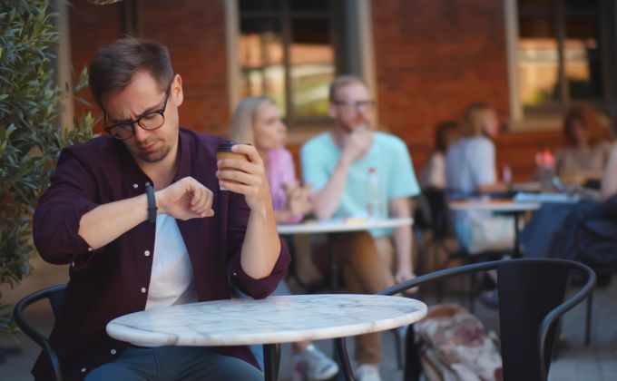 Proč zmizení bez vysvětlení bolí víc než jasné „ne“. Důvod je překvapivě jednoduchý