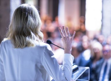 Sebevědomí se dá naučit, říká koučka. Jenže systém to ženám často komplikuje