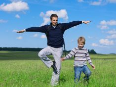 Váš skutečný věk odhalí jeden jednoduchý test. Zvládnete stát na jedné noze?