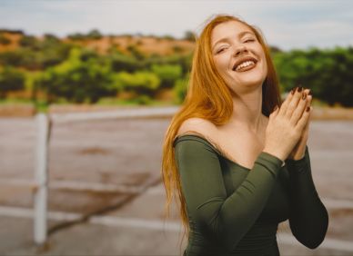 „Kéž bych byla na holky.“ Nový toxický trend ničí vztahy dřív, než začnou