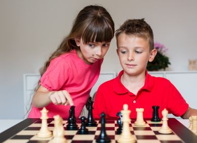 Vězni vlastního mozku: Mimořádně nadaní dospělí žijí v izolaci. Pomáhá jim až pravda o vlastních dětech
