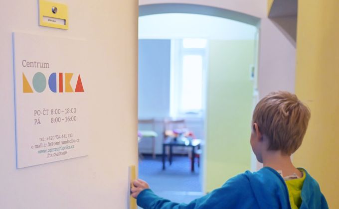 Násilí na dětech často nevypadá tak, jak si ho představujeme. Největší problém bývá mlčení