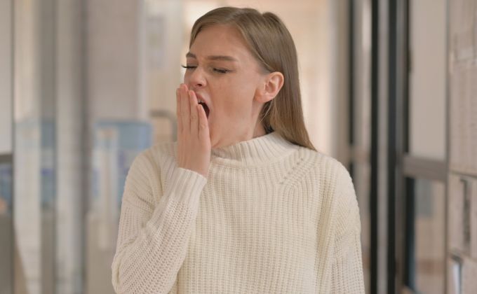 Stačí jedno zívnutí a přidají se ostatní. Nejde jen o únavu