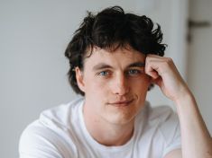 „Buď chlap“ nemusí být nadávka. Tadeáš Moravec o tom, co dnes znamená být mužem