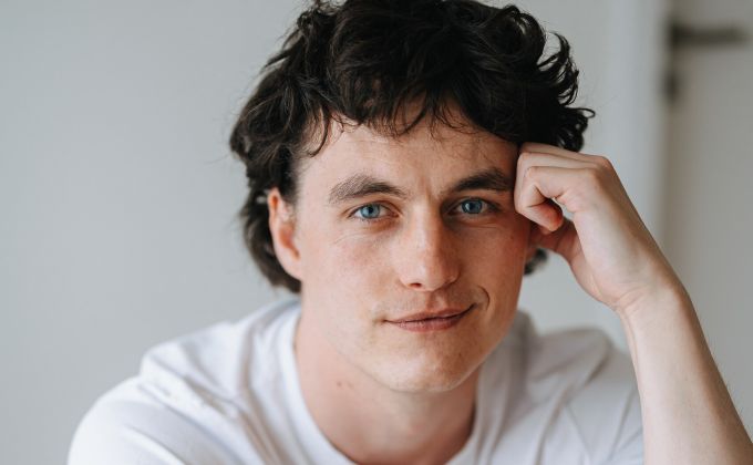 „Buď chlap“ nemusí být nadávka. Tadeáš Moravec o tom, co dnes znamená být mužem