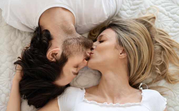 Máte chuť spíš na čokoládu, ale partner na vás. Proč ve vztahu nemusí být špatně říct ano