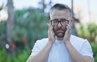 Ona mě bila pravidelně, já jí dal facku jednou. A tyran jsem prý já