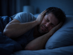 Tinnitus trápí až 15 procent lidí. Špatný spánek může pískání v uších výrazně zhoršit