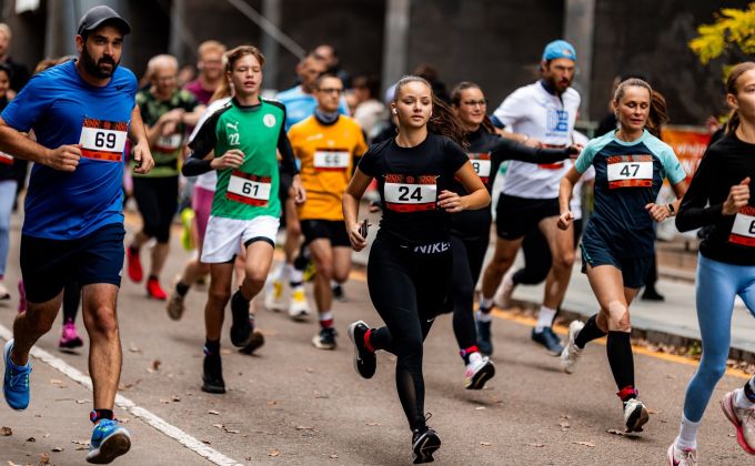 Od 800 metrů po zlatou hodinu Golden Hour by Flowee. Který závod Prague Run Day je ten váš?