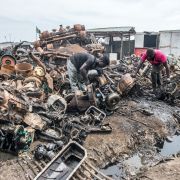 Fotogalerie: Život na obří skládce elektroodpadů v Ghaně