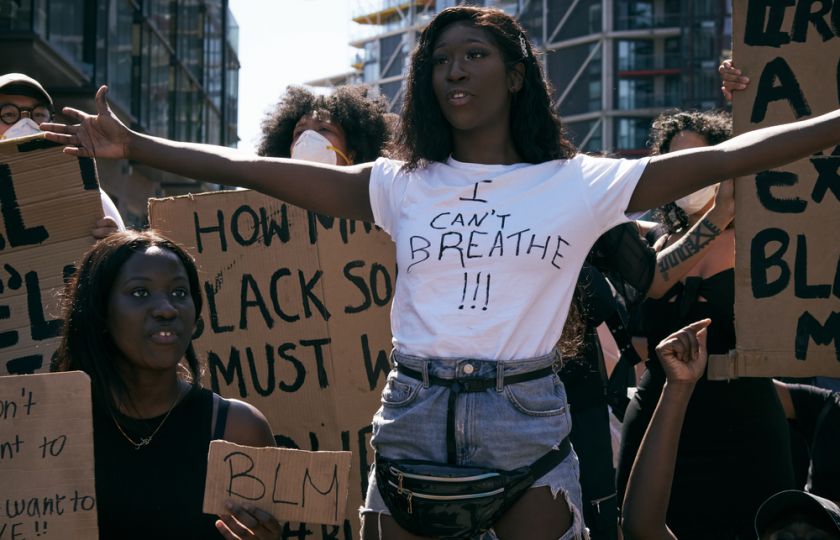 Internetoví Češi o Black Lives Matter: Čtvrtina označuje aktuální situaci za příliš vyhrocenou