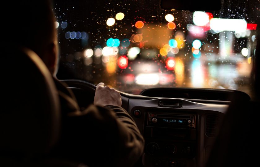 Noční myopie ohrožuje zrak řidičů zejména na podzim i v zimě