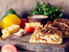 Závin nemusí být jen sladký. Zkuste náš mrkvový s mandlemi a koriandrem