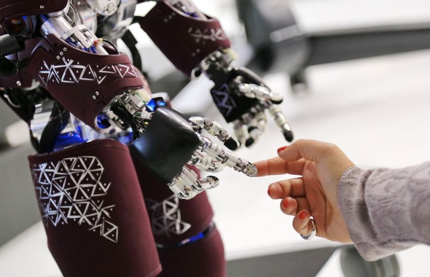 Týden inovací začal: Drinky tu podávají roboti, vy se mezitím můžete třeba teleportovat