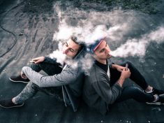 Od konopí k tvrdým drogám? Hloupost! Tyto 4 mýty stále ještě hýbou světem