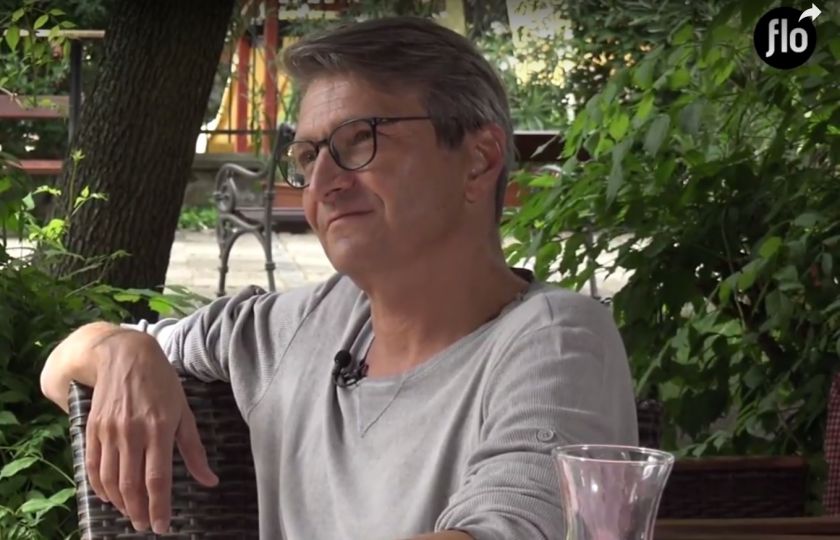 Video: Do party Ohnivý kamzík mohl jen táta, říká Jan Svěrák