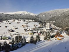 Proč je v Peci pořád lépe? Lidé se vracejí, s penězi i optimismem