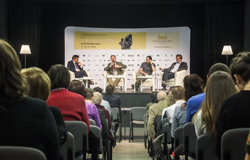 Broumovské diskuse: S prezidentskými kandidáty na pohodu