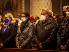 V kostele sv. Ludmily se lidé modlili za mír na Ukrajině