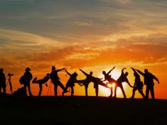 Nechcete se cítit opuštění? Je třeba najít svůj kmen