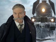 Branaghův Poirot má větší knír a je akčnější než jeho předchůdci
