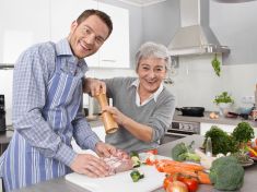 Trend mama hotelu je zpět: Dospělé děti se vrací zpět k rodičům