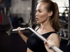 Pálit tuky a formovat postavu: Máme pro vás 5 nejlepších cviků